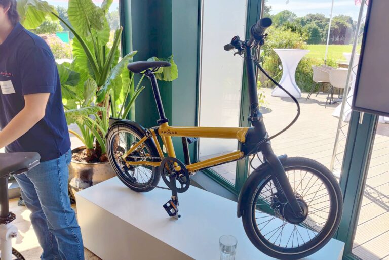 Product launch van Ahooga Max nieuwe elektrische vouwfiets