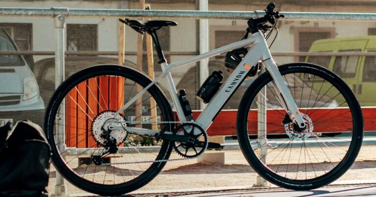 Canyon roadlite ON met een lichte elektrische motor fazua ride 60