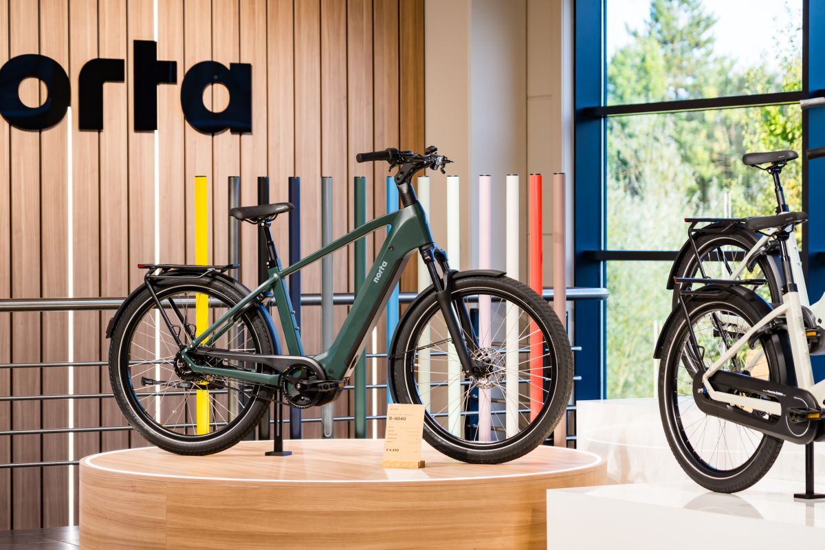 Norta e-bike in de vernieuwde showroom in Olen